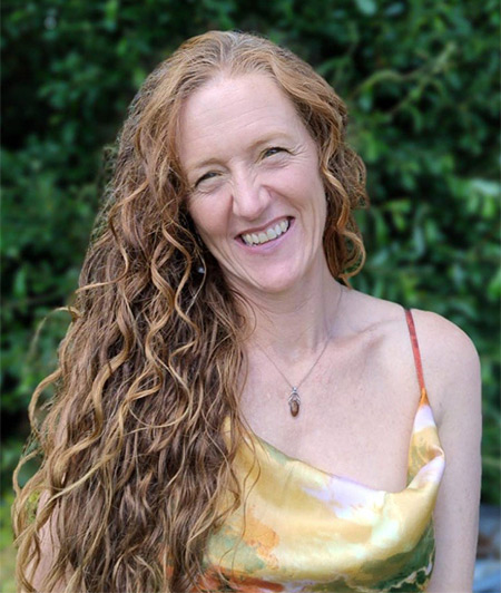 Headshot of Dr Heidi Phillips.