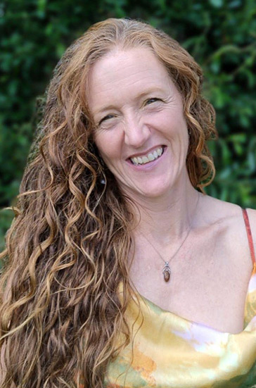 Headshot of Dr Heidi Phillips.